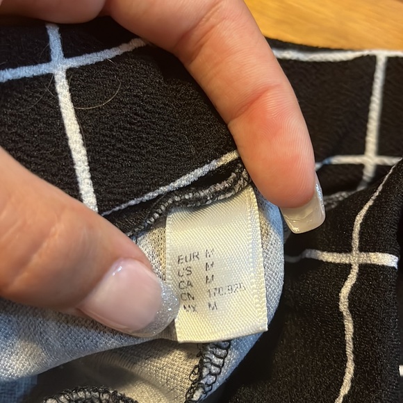 fancy pants, size M - Picture 3 of 3